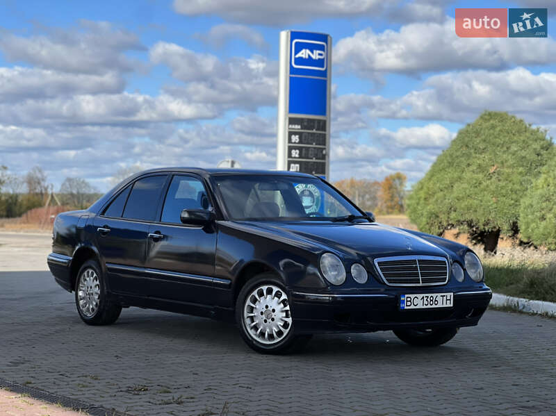 Mercedes-Benz E-Class 2001