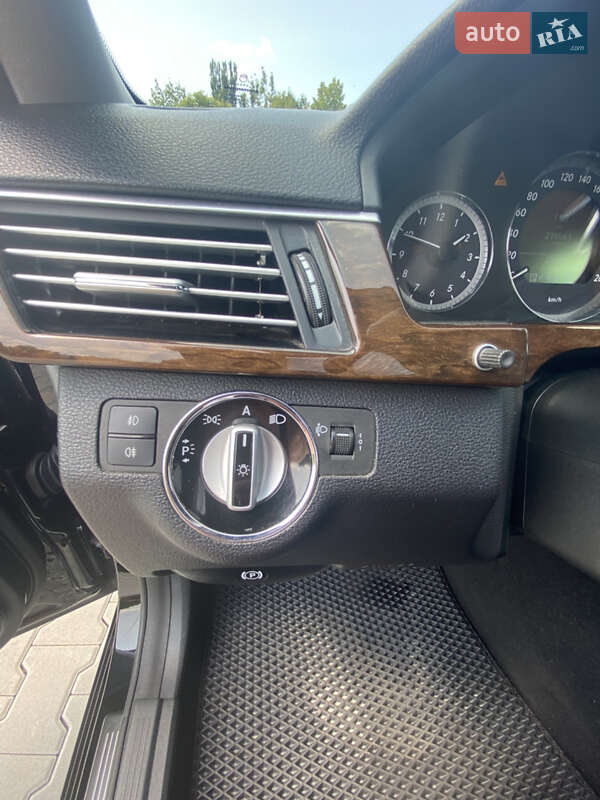 Универсал Mercedes-Benz E-Class 2010 в Виннице