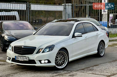 Седан Mercedes-Benz E-Class 2009 в Одессе