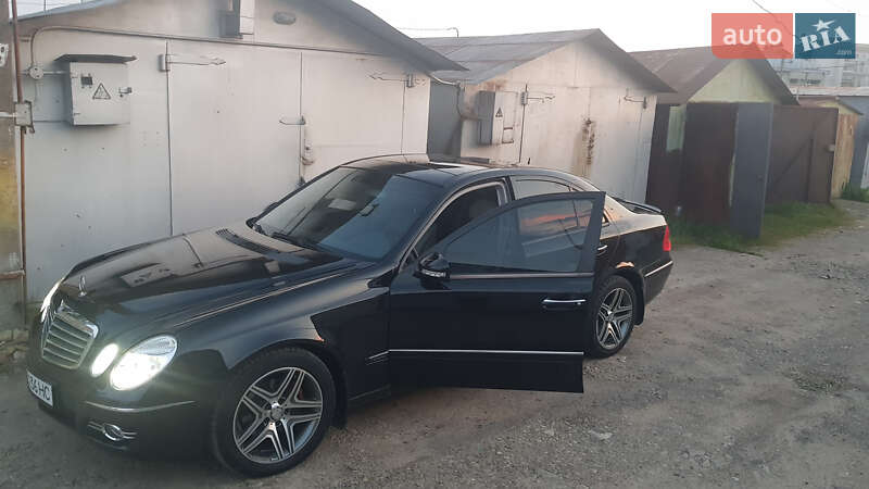 Седан Mercedes-Benz E-Class 2003 в Дрогобыче фото 6 Седан Mercedes-Benz E-Class 2003 в Дрогобыче