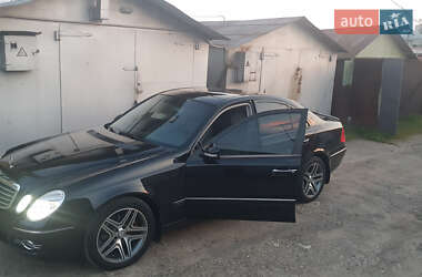 Седан Mercedes-Benz E-Class 2003 в  фото 6 Седан Mercedes-Benz E-Class 2003 в
