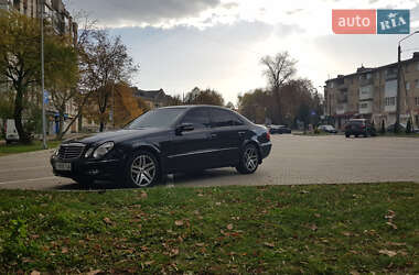 Седан Mercedes-Benz E-Class 2003 в  фото 13 Седан Mercedes-Benz E-Class 2003 в
