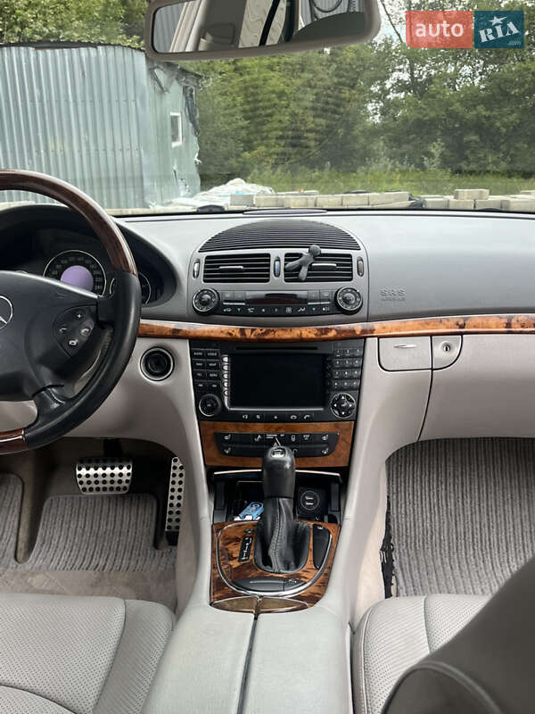Седан Mercedes-Benz E-Class 2003 в Дрогобыче фото 38 Седан Mercedes-Benz E-Class 2003 в Дрогобыче