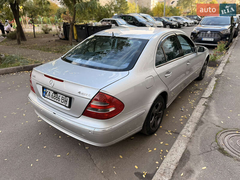 Седан Mercedes-Benz E-Class 2004 в Киеве