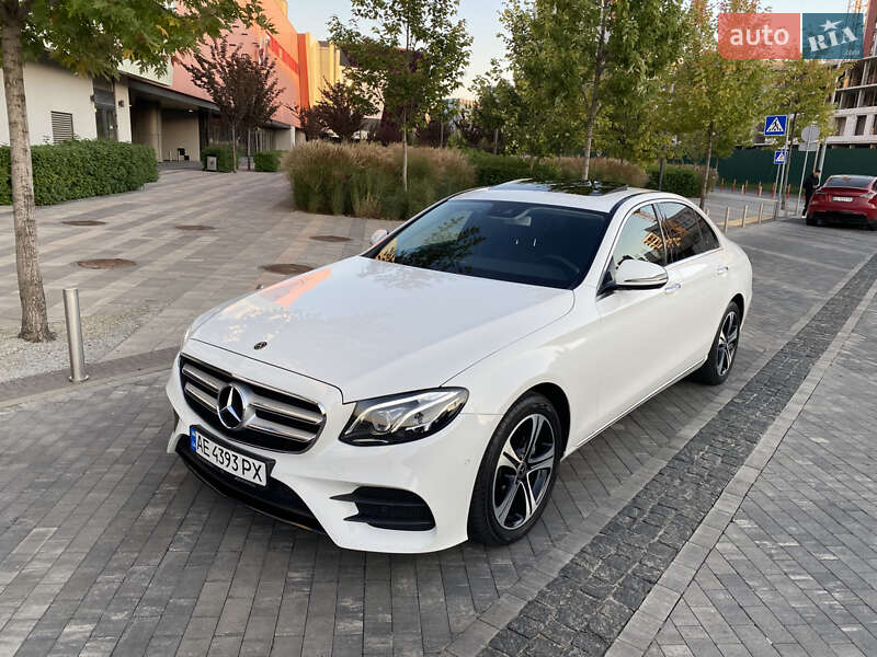 Седан Mercedes-Benz E-Class 2019 в Києві