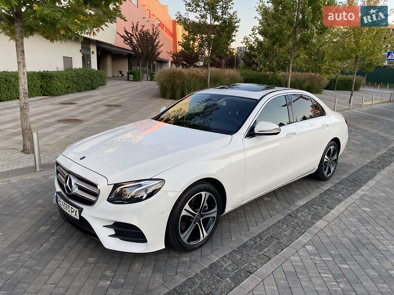 Седан Mercedes-Benz E-Class 2019 в 