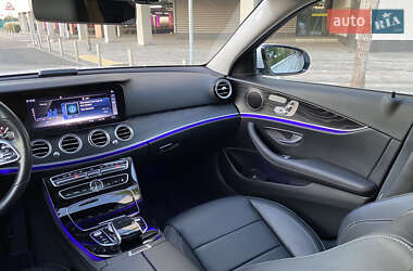 Седан Mercedes-Benz E-Class 2019 в 