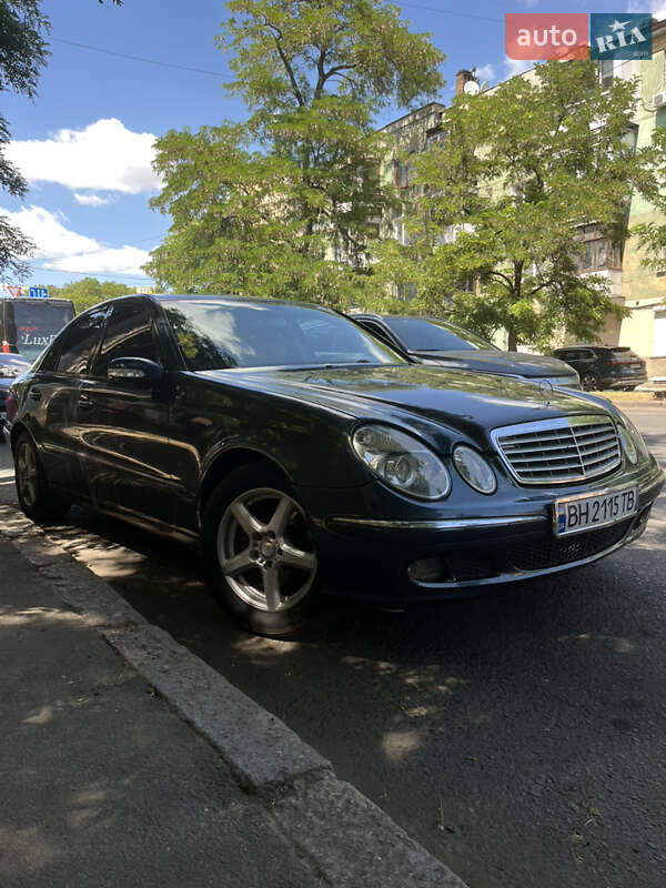 Седан Mercedes-Benz E-Class 2002 в Одесі