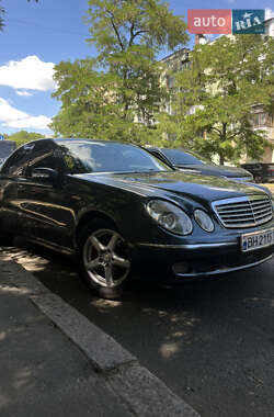 Седан Mercedes-Benz E-Class 2002 в 