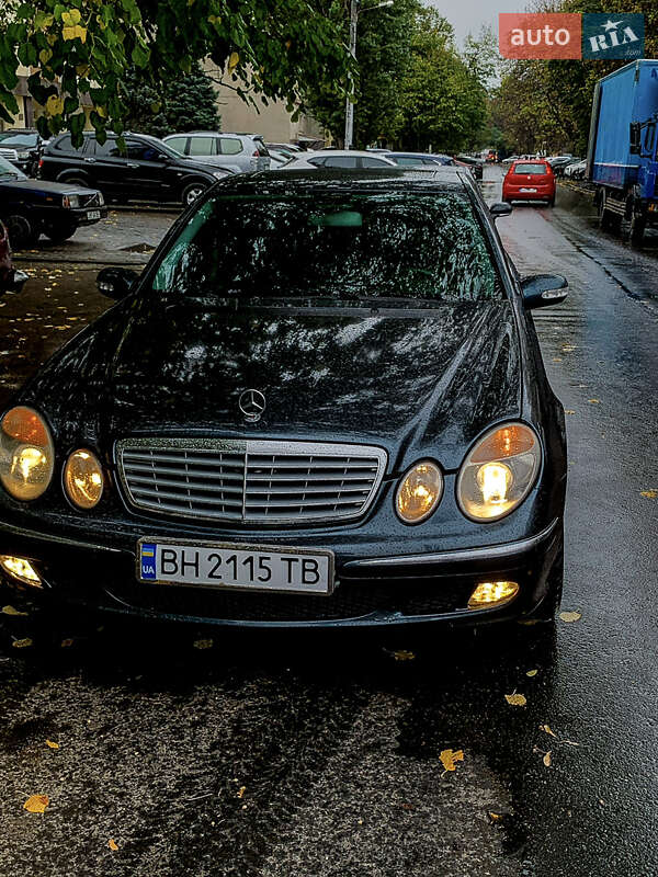 Седан Mercedes-Benz E-Class 2002 в Одесі