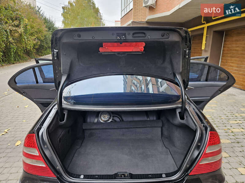 Седан Mercedes-Benz E-Class 2004 в Виннице фото 21 Седан Mercedes-Benz E-Class 2004 в Виннице