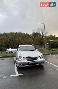 Седан Mercedes-Benz E-Class 2001 в 