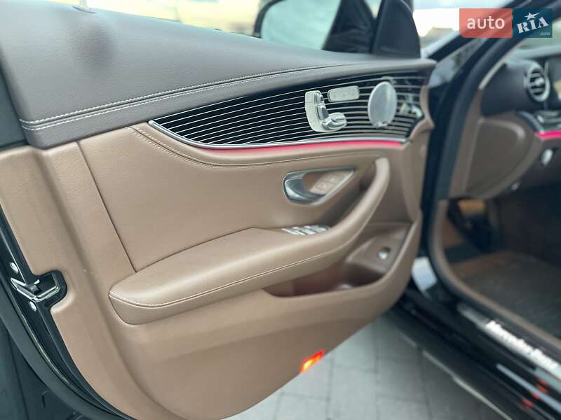 Седан Mercedes-Benz E-Class 2016 в Мукачево фото 44 Седан Mercedes-Benz E-Class 2016 в Мукачево