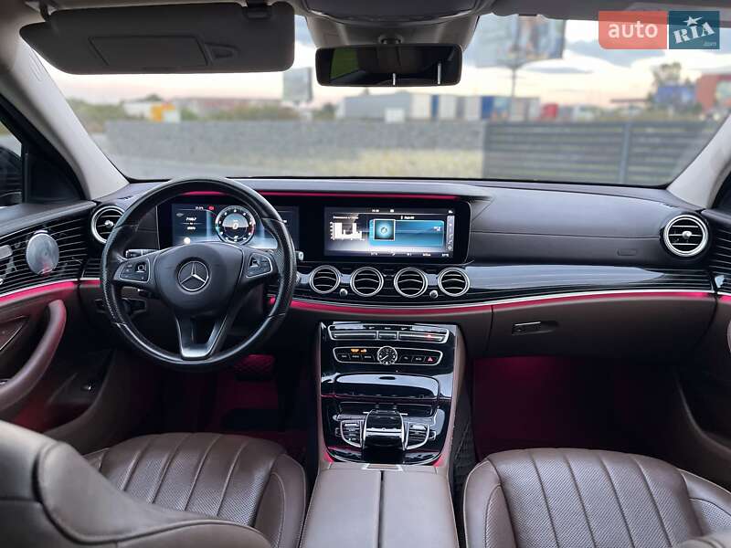 Седан Mercedes-Benz E-Class 2016 в Мукачево фото 35 Седан Mercedes-Benz E-Class 2016 в Мукачево