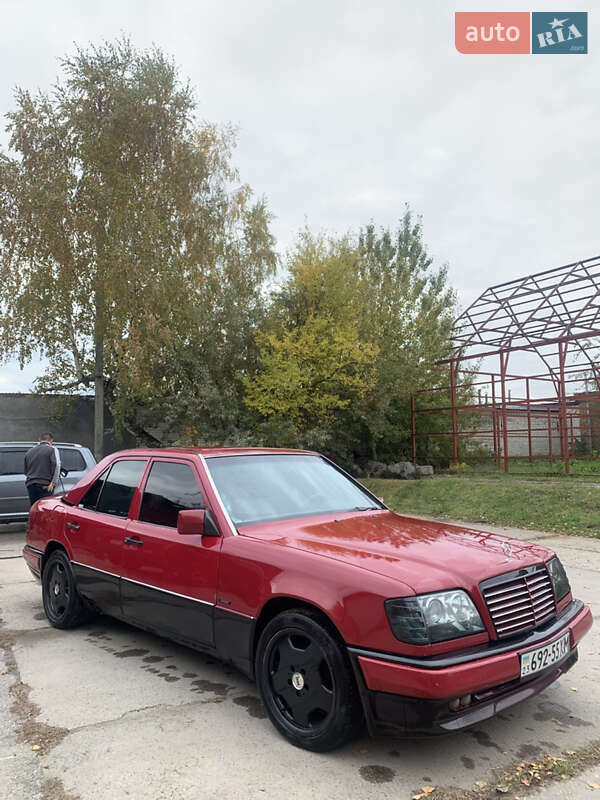 Седан Mercedes-Benz E-Class 1994 в Хмельницькому