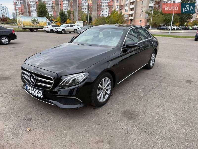 Седан Mercedes-Benz E-Class 2019 в Черкасах фото Седан Mercedes-Benz E-Class 2019 в Черкасах