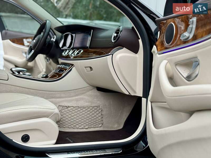 Седан Mercedes-Benz E-Class 2020 в Києві
