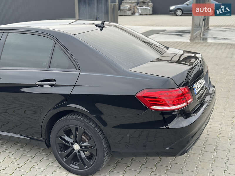 Седан Mercedes-Benz E-Class 2013 в Летичеве