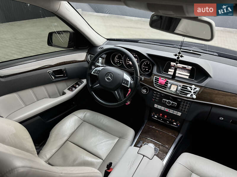Седан Mercedes-Benz E-Class 2013 в Летичеве