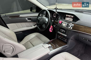 Седан Mercedes-Benz E-Class 2013 в 