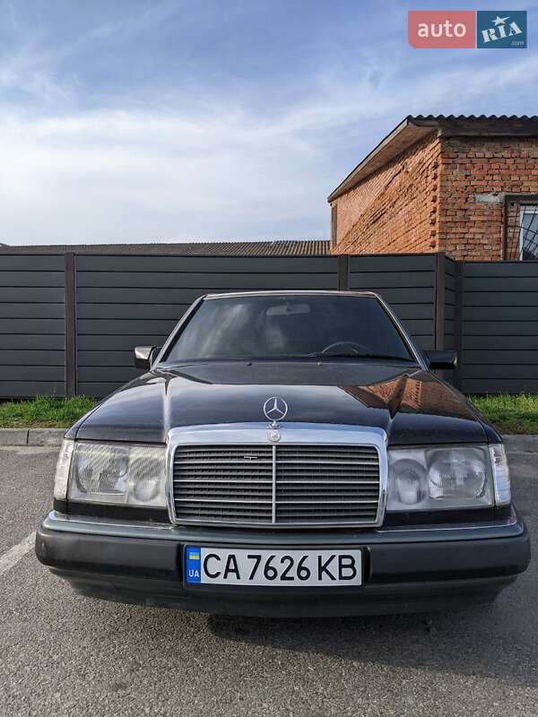 Седан Mercedes-Benz E-Class 1993 в Виннице фото 3 Седан Mercedes-Benz E-Class 1993 в Виннице