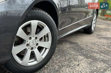 Седан Mercedes-Benz E-Class 2011 в  фото 9 Седан Mercedes-Benz E-Class 2011 в