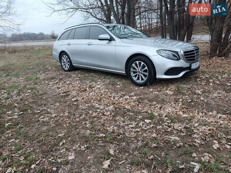 Універсал Mercedes-Benz E-Class 2016 в Чернівцях фото 5 Універсал Mercedes-Benz E-Class 2016 в Чернівцях