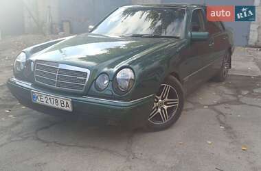 Седан Mercedes-Benz E-Class 1998 в Кам'янському