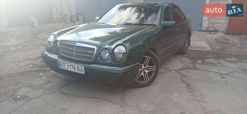 Mercedes-Benz E-Class 1998