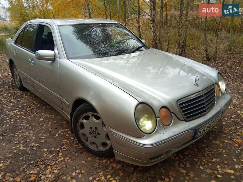 Mercedes-Benz E-Class 2001