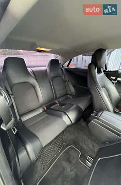 Купе Mercedes-Benz E-Class 2010 в 