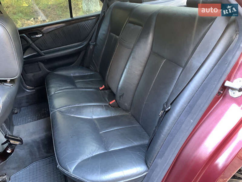 Седан Mercedes-Benz E-Class 1996 в Ківерцях фото 13 Седан Mercedes-Benz E-Class 1996 в Ківерцях