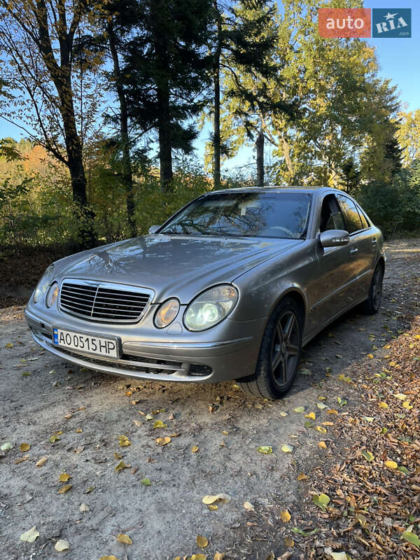 Mercedes-Benz E-Class 2003 Mercedes-Benz E-Class 2003