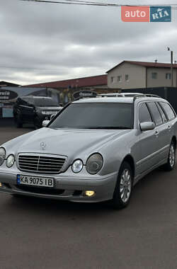 Универсал Mercedes-Benz E-Class 2002 в  фото 5 Универсал Mercedes-Benz E-Class 2002 в