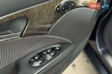 Универсал Mercedes-Benz E-Class 2003 в  фото 33 Универсал Mercedes-Benz E-Class 2003 в