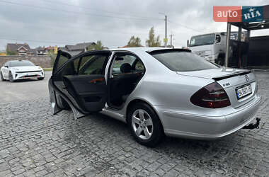 Седан Mercedes-Benz E-Class 2004 в 