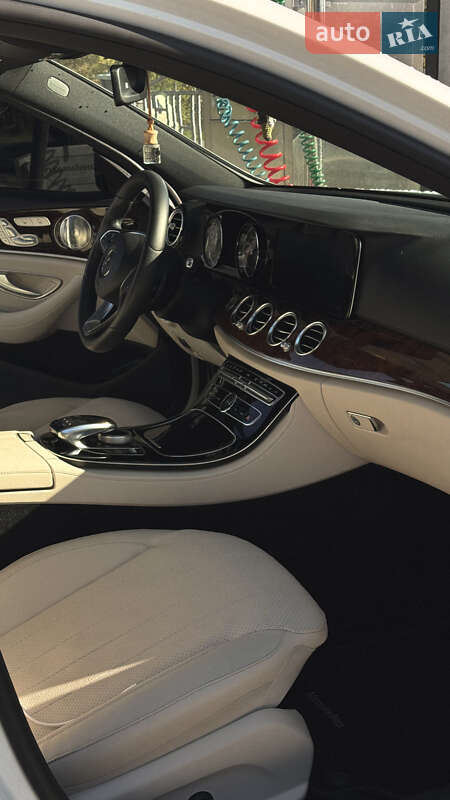 Седан Mercedes-Benz E-Class 2018 в Тернополе фото 7 Седан Mercedes-Benz E-Class 2018 в Тернополе