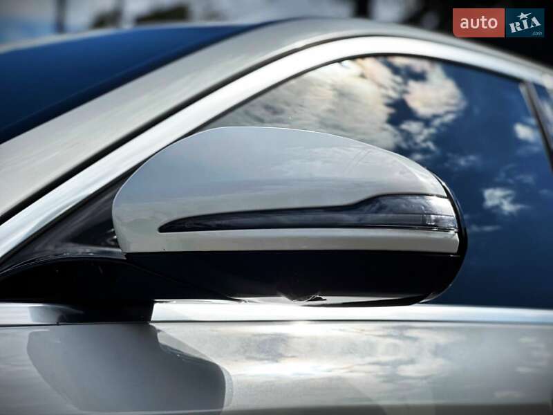 Седан Mercedes-Benz E-Class 2022 в Киеве