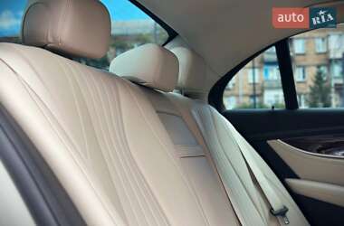 Седан Mercedes-Benz E-Class 2022 в  фото 34 Седан Mercedes-Benz E-Class 2022 в