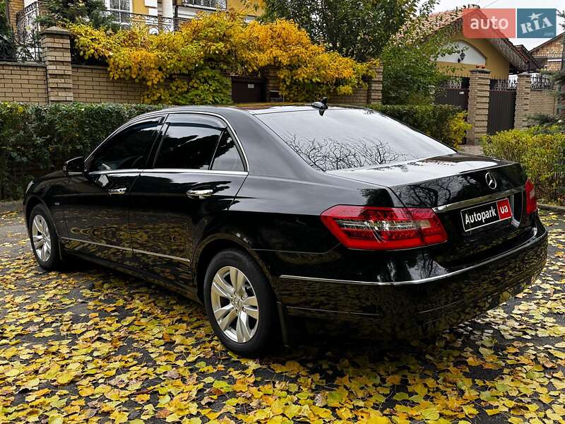 Седан Mercedes-Benz E-Class 2010 в Киеве фото 10 Седан Mercedes-Benz E-Class 2010 в Киеве