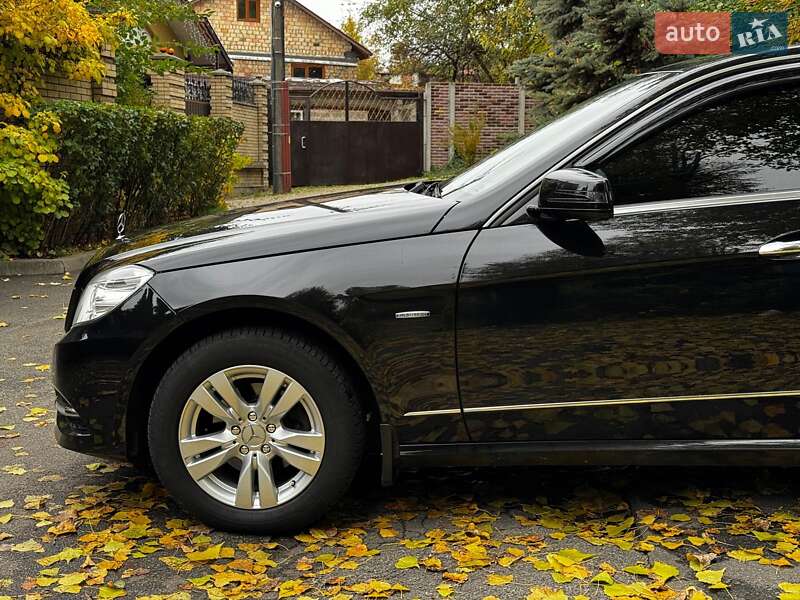 Седан Mercedes-Benz E-Class 2010 в Киеве фото 12 Седан Mercedes-Benz E-Class 2010 в Киеве