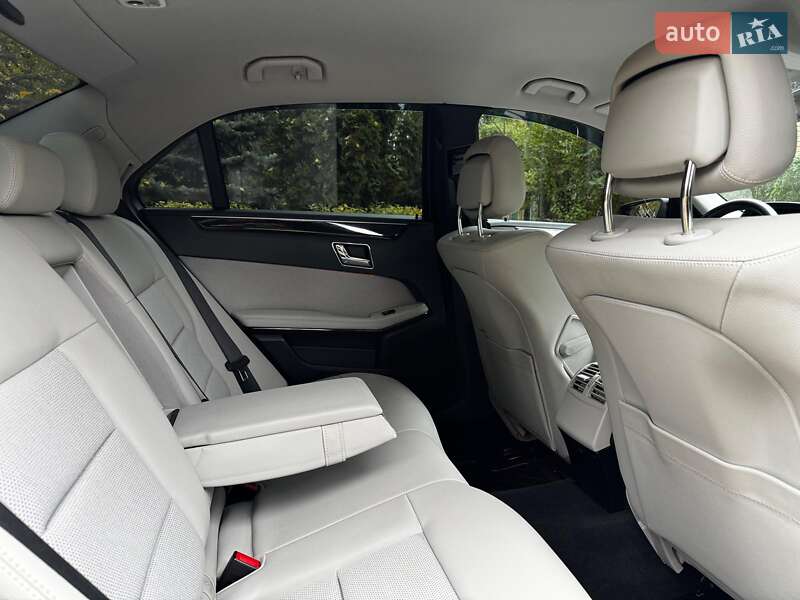 Седан Mercedes-Benz E-Class 2010 в Киеве фото 34 Седан Mercedes-Benz E-Class 2010 в Киеве