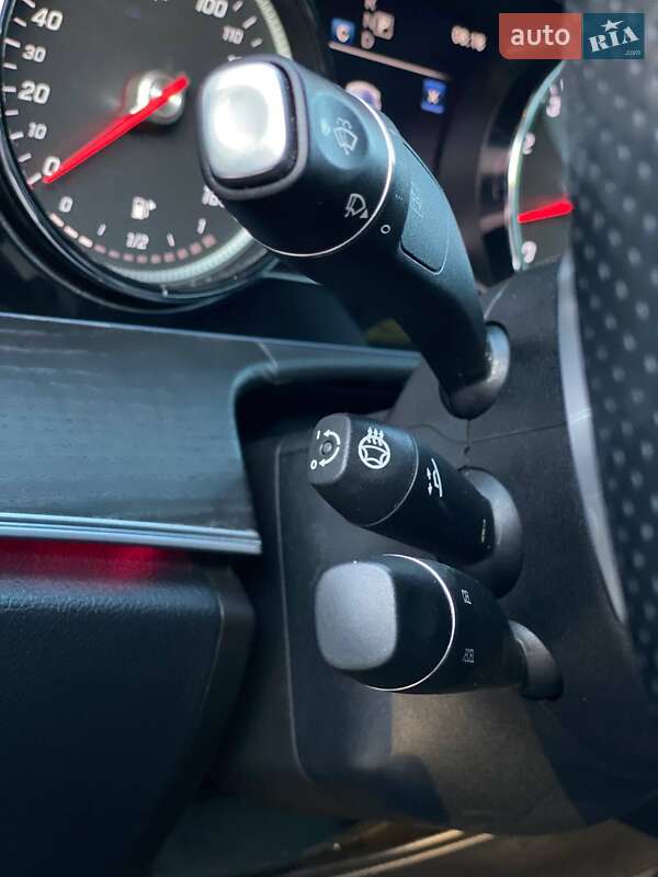 Седан Mercedes-Benz E-Class 2018 в Києві фото 34 Седан Mercedes-Benz E-Class 2018 в Києві