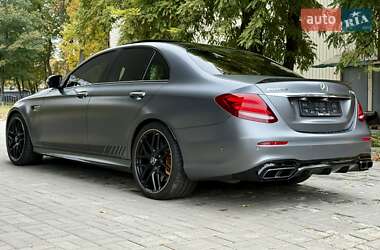 Седан Mercedes-Benz E-Class 2018 в 
