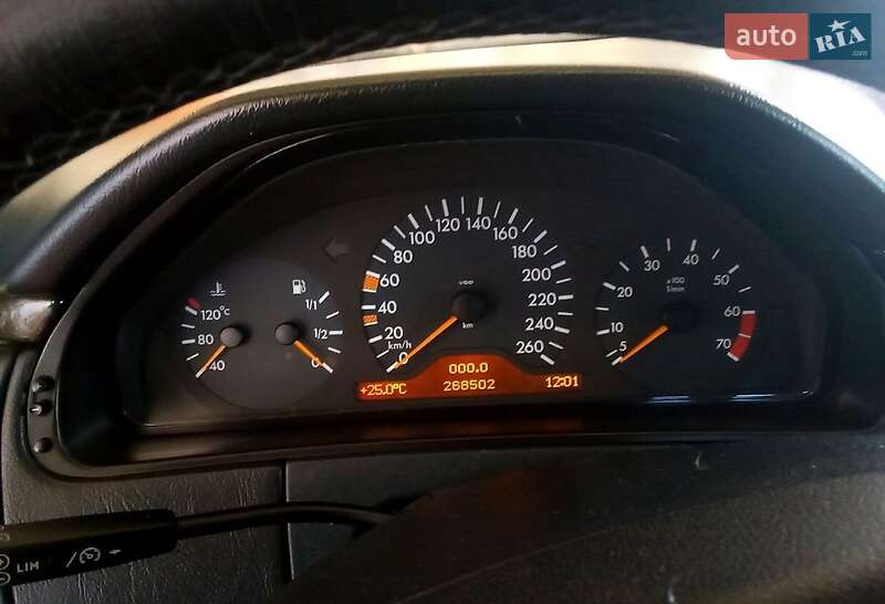 Седан Mercedes-Benz E-Class 2001 в Николаеве