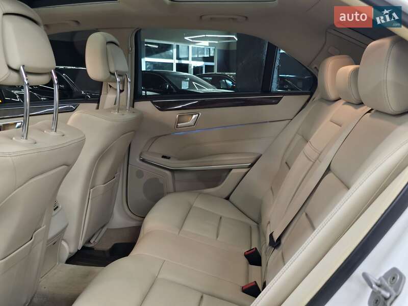 Седан Mercedes-Benz E-Class 2015 в Миколаєві фото 20 Седан Mercedes-Benz E-Class 2015 в Миколаєві