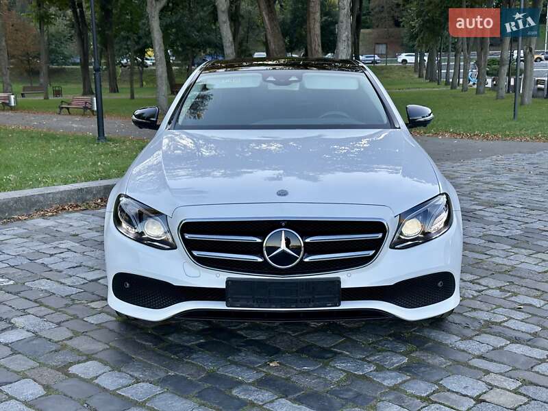 Седан Mercedes-Benz E-Class 2016 в Киеве фото 11 Седан Mercedes-Benz E-Class 2016 в Киеве