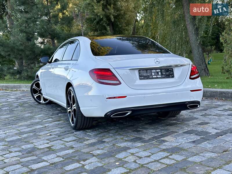 Седан Mercedes-Benz E-Class 2016 в Киеве фото 62 Седан Mercedes-Benz E-Class 2016 в Киеве