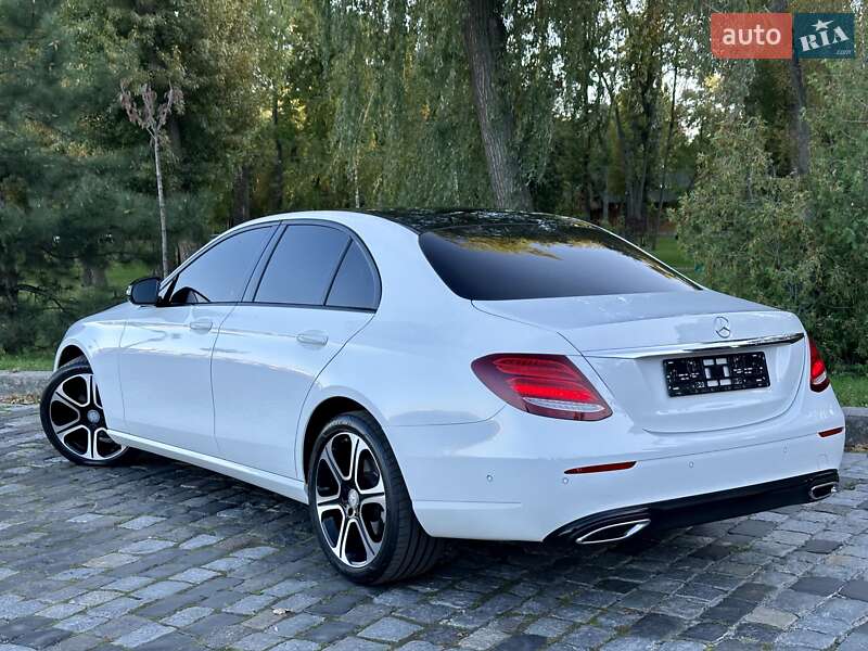 Седан Mercedes-Benz E-Class 2016 в Киеве фото 69 Седан Mercedes-Benz E-Class 2016 в Киеве