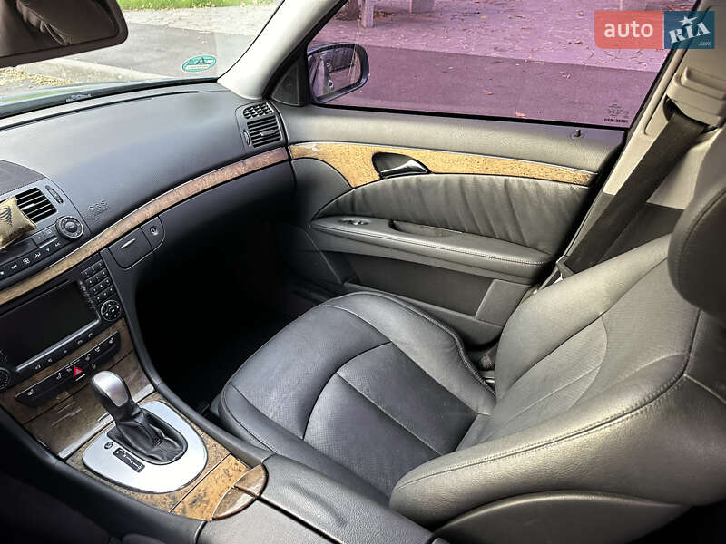 Седан Mercedes-Benz E-Class 2005 в Вінниці фото 48 Седан Mercedes-Benz E-Class 2005 в Вінниці